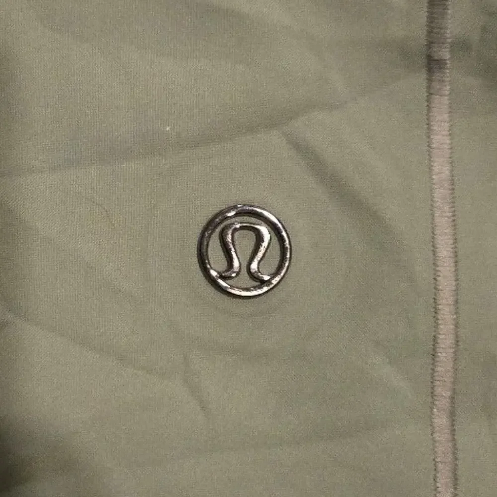 Lululemon Glyde Along Softshell Jacket 8 Green Twill - Picture 5 of 9